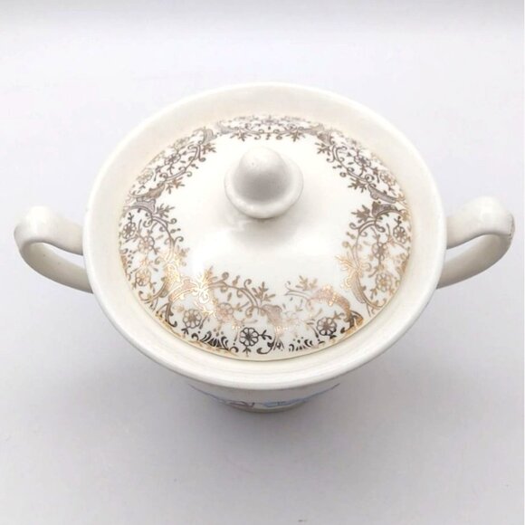 Vintage Dutch Girl White Porcelain Lidded Sugar Bowl W/ Handles Gold Filigree - Picture 2 of 8